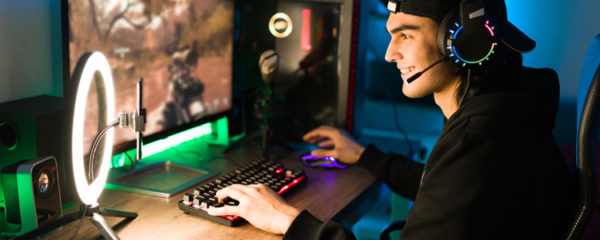 bureau d'angle gamer
